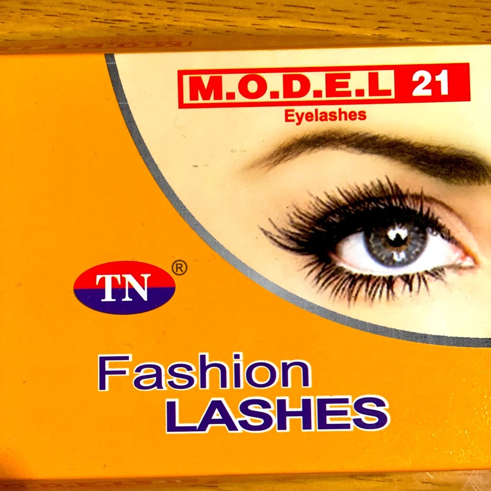 Set of 10 fault lashes